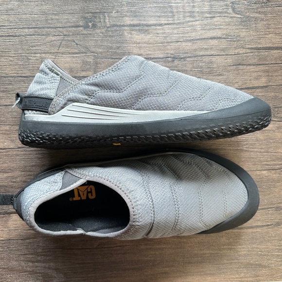 **CATERPILLAR* Black x Gray Shoes NWT Size 9 - Picture 1 of 14
